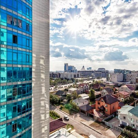 Apartments Near Bayterek アスターナ エクステリア 写真