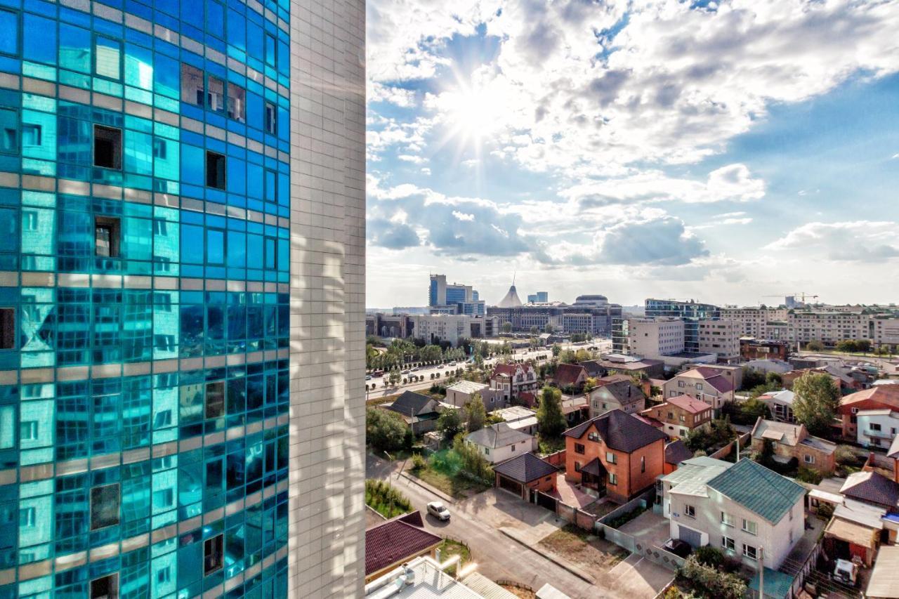 Apartments Near Bayterek アスターナ エクステリア 写真
